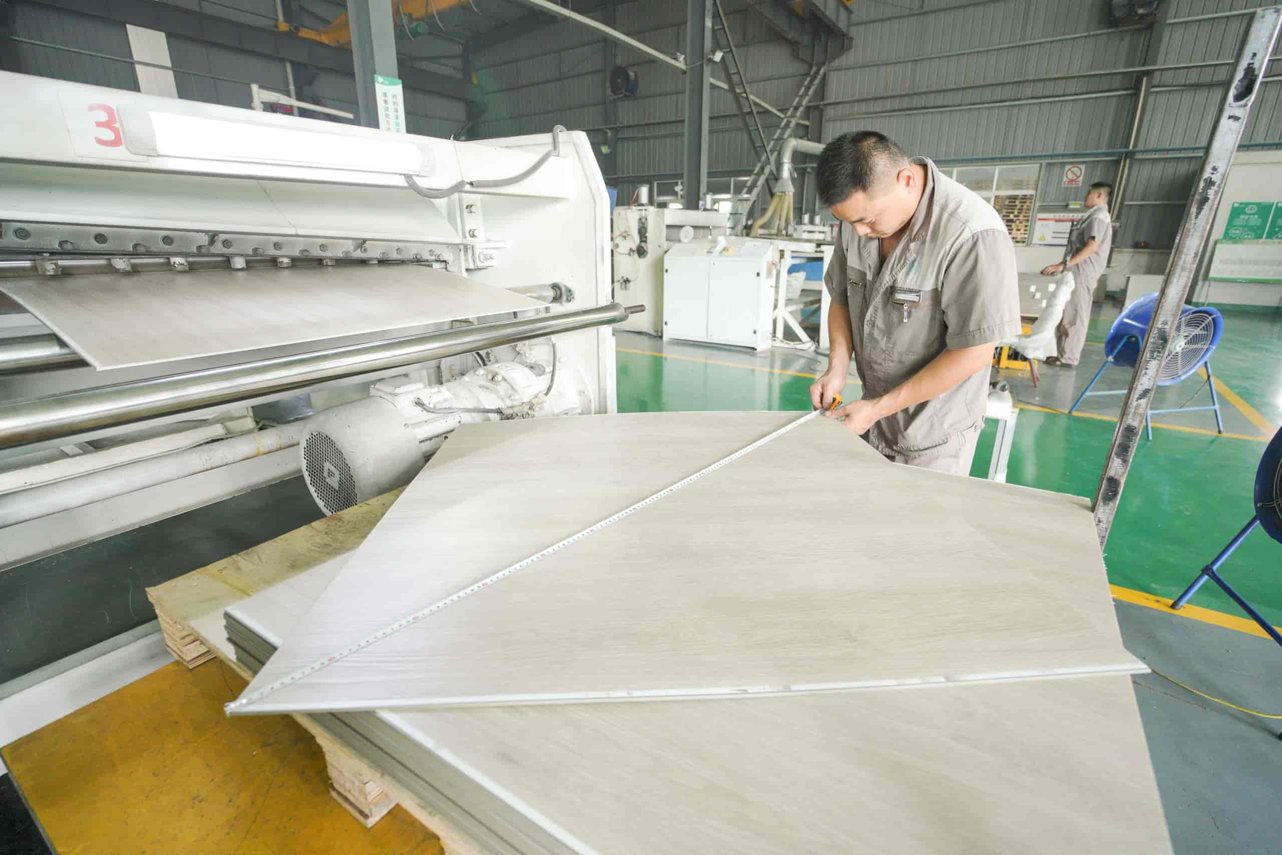 spc floor  manufacturer