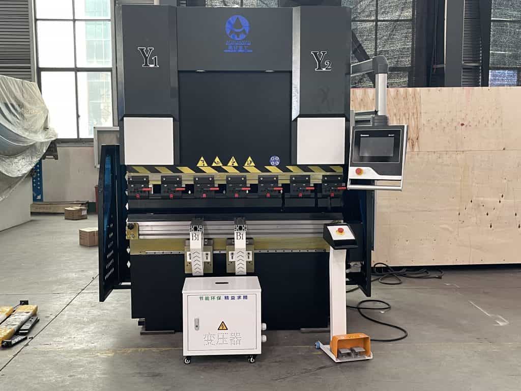 Press brake bending plate