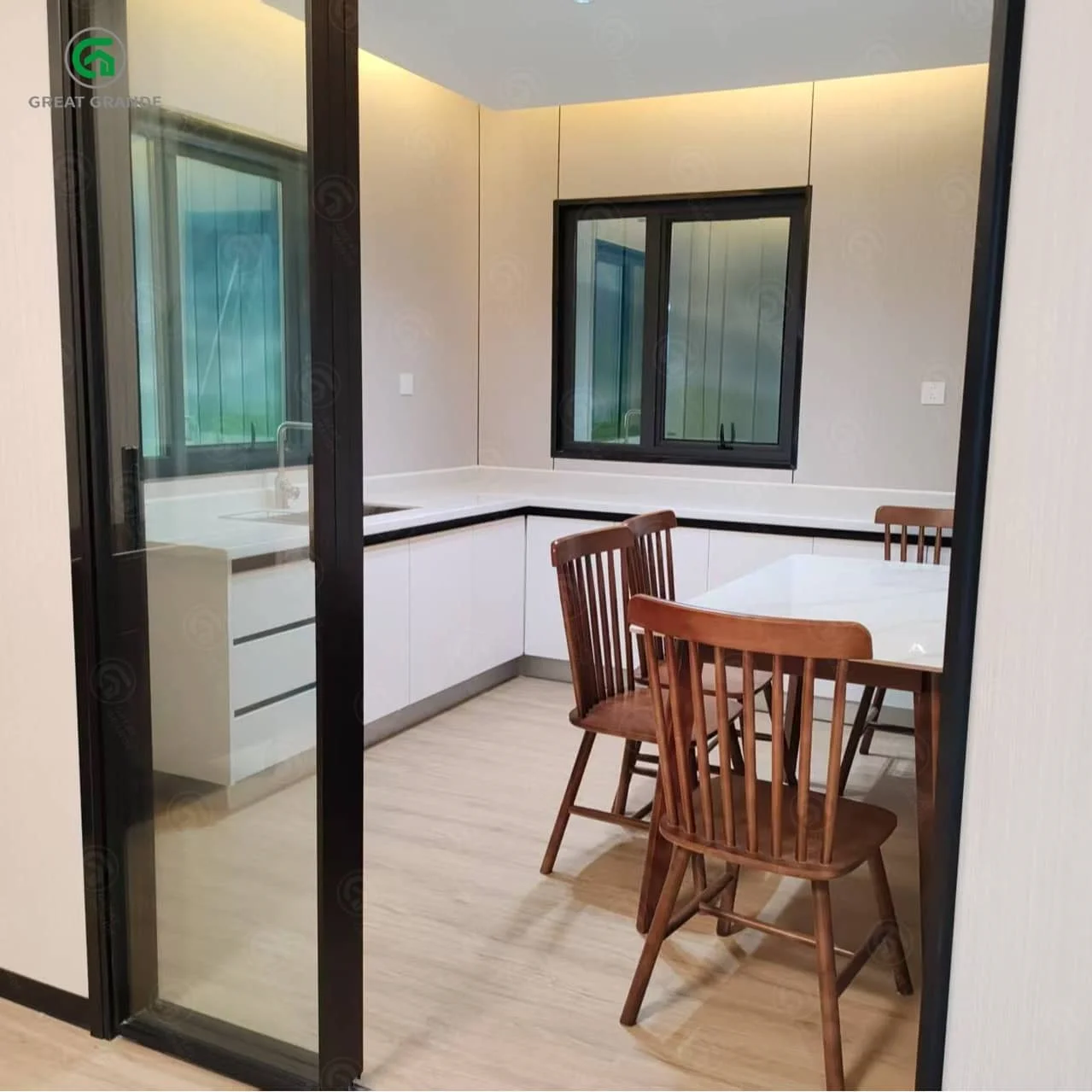Casas prefabricadas en contenedores Fábrica de turismo