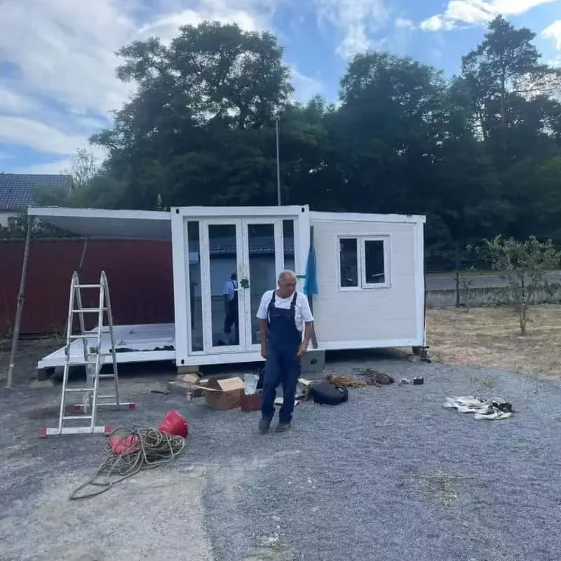 Chinese fold out house application DE