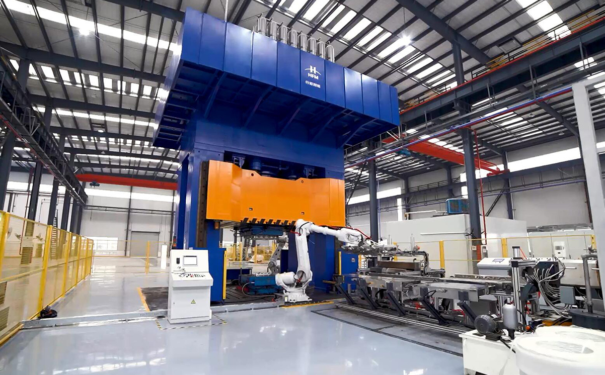 Línea de producción de prensa hidráulica para conformado de materiales compuestos