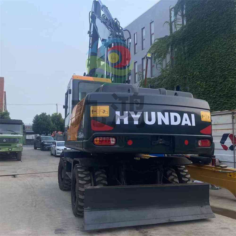 used hyundai R210W-9 for sale