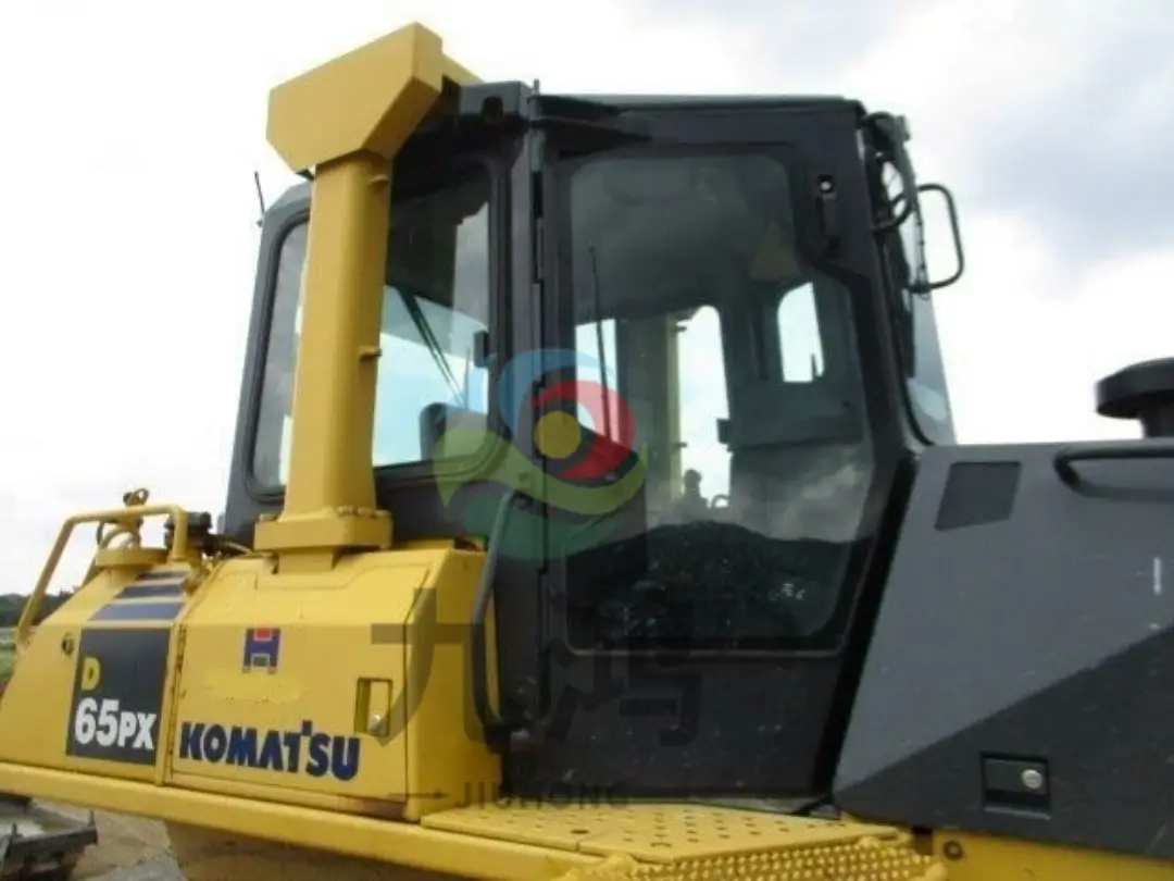 second hand pc d65px bulldozer for sale