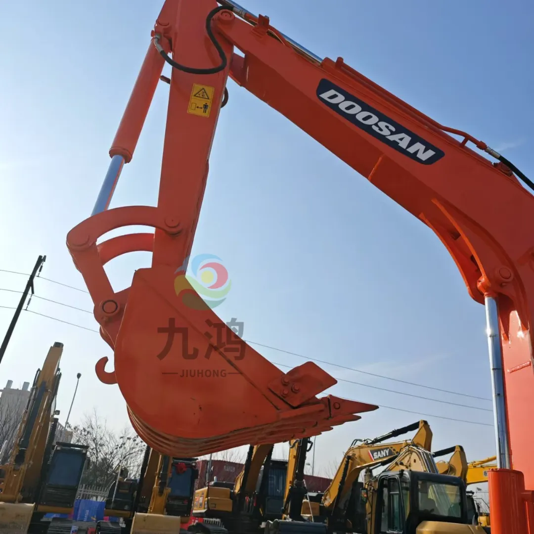 high quality dh55 excavator for sale