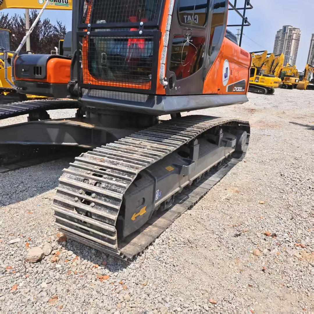 durable doosan dx300 excavator for sale