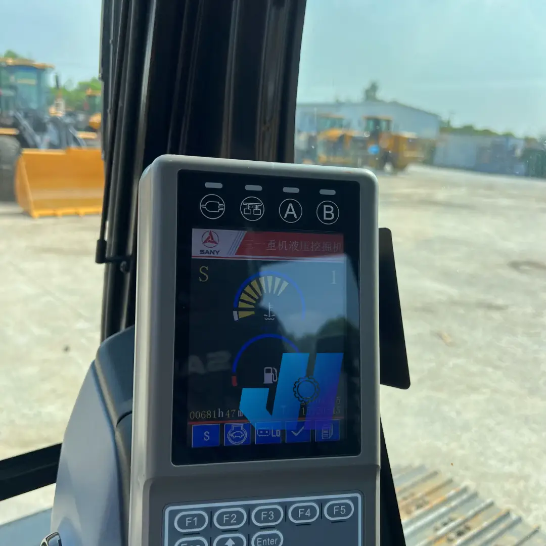 good condition sy135c excavator for sale