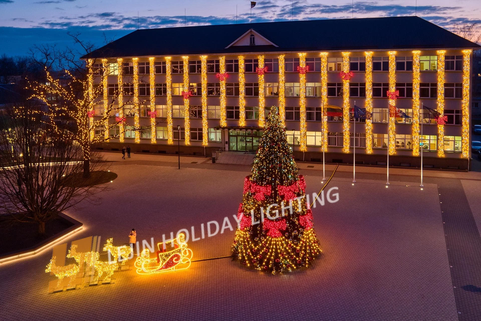 Luces navideñas comerciales: la magia del color