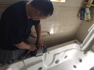 What to do if the bathtub leaks, teach you a trick to solve it easily, hurry up and take a look