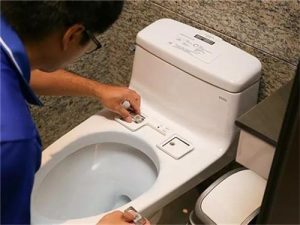 What material is the toilet lid? How to install the toilet lid