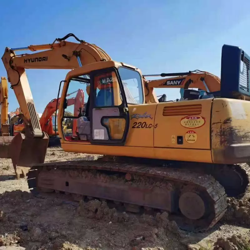 Hyundai 220LC-5 Excavator