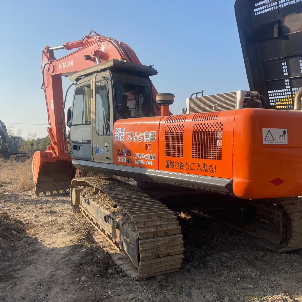 Hitachi 350 excavator has good performance and high hydraulic pressure