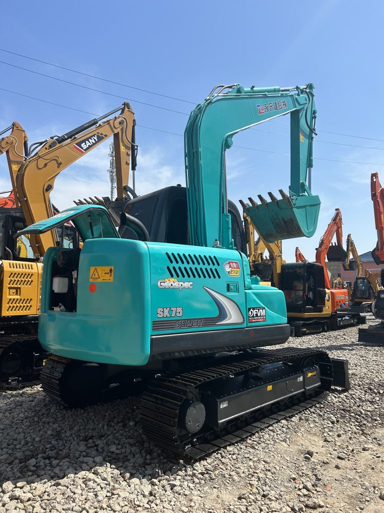 Used Kobelco 75 crawler excavator used machinery used excavator 42KW 7tons 0.4m3 for sale