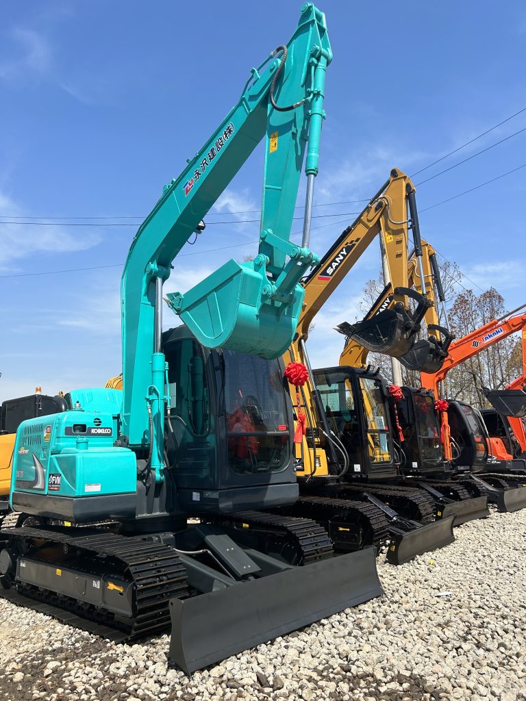 Used Kobelco 75 crawler excavator used machinery used excavator 42KW 7tons 0.4m3 for sale