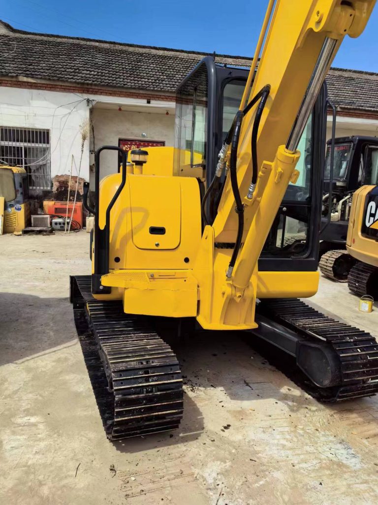 Used Komatsu PC56 Crawler Excavator Used excavator use machinery 35KW 5tons for sale