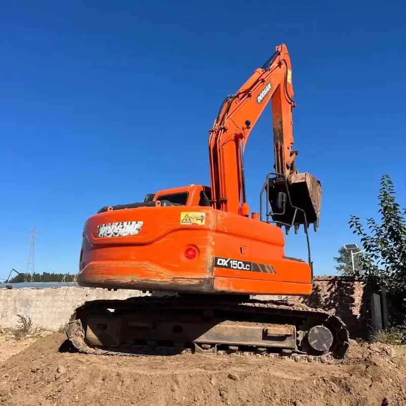 Used Doosan DX150 excavator used machinery used excavator 88KW 15tons 0.75m3 for sale