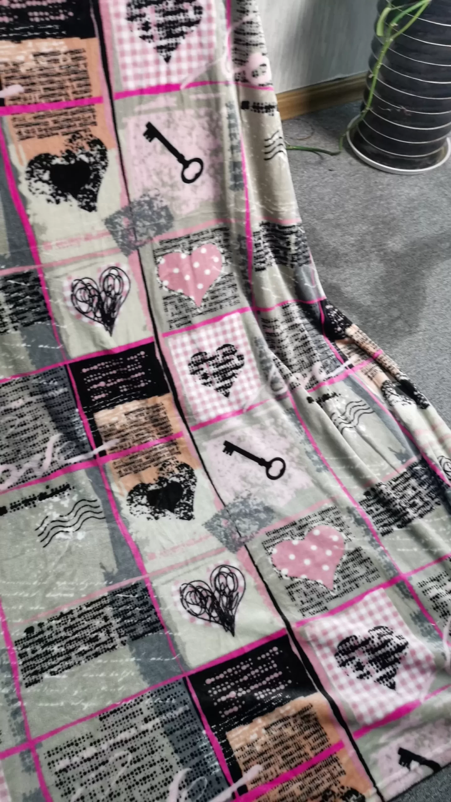 Romantic Love Printed Flannel Throw