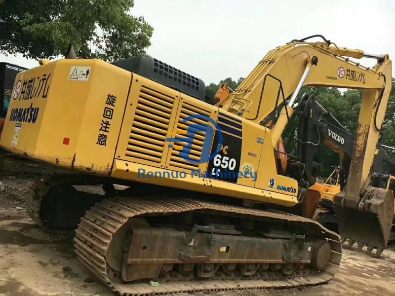 Used Komatsu PC650 Excavator