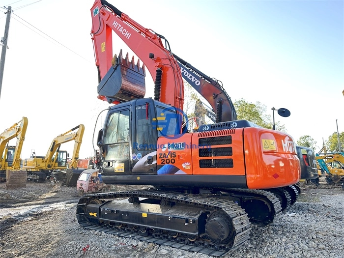 Escavadeira de esteira Hitachi ZX200 20T usada