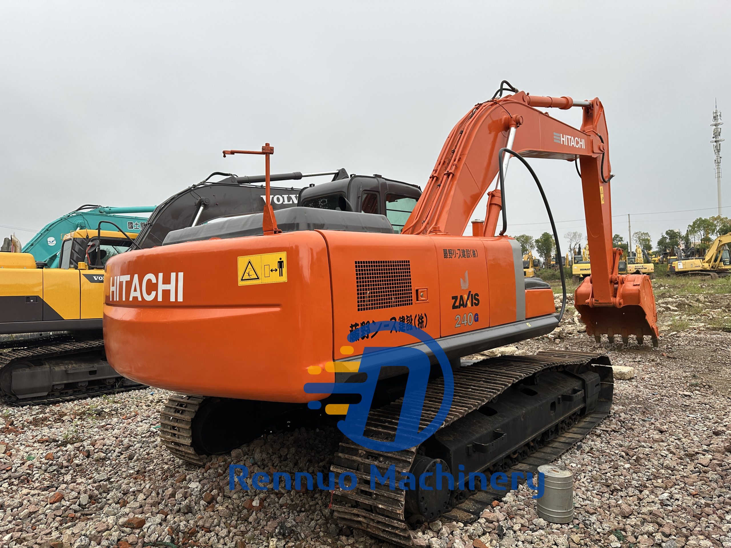 Excavadora Hitachi ZX240-3G usada