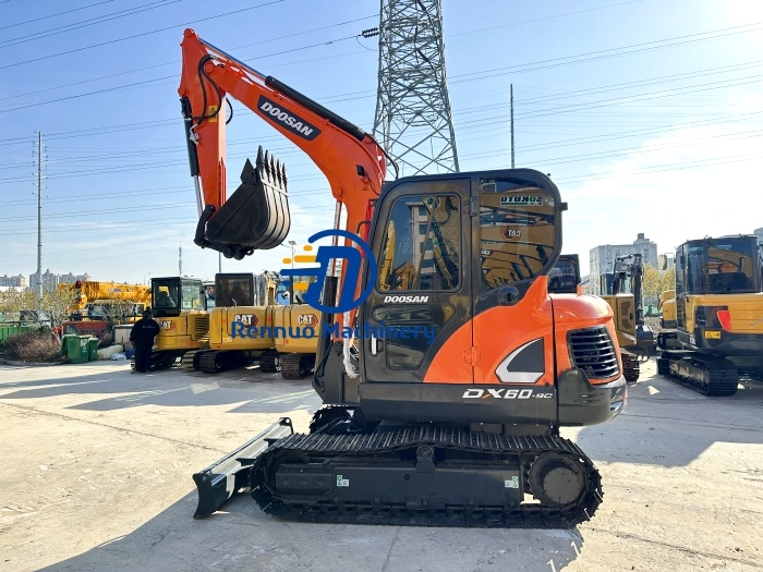 Б/у экскаватор Doosan DX60 на продажу