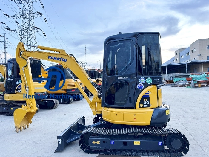 Low Energy Used Excavators Komatsu PC30 For Sale