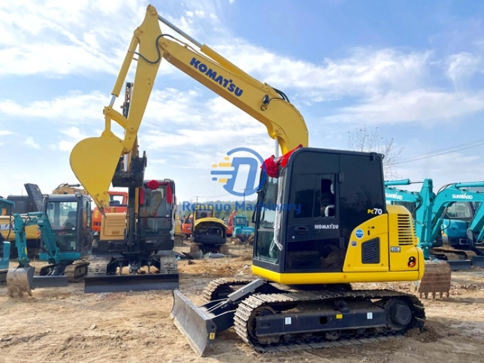 Escavadeira Komatsu PC70-8 usada para venda