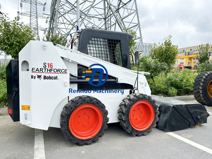 Bobcat S16 Skid Steer Loader