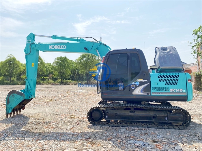 Excavadora Kobelco SK140LC usada en buenas condiciones