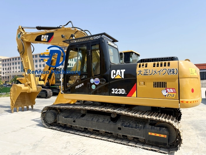 حفارة كاتربيلر CAT323D مستعملة