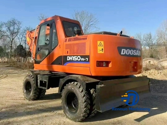 Prix d'une pelle sur pneus Doosan DH150 d'occasion