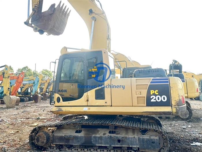 Оптовая продажа б/у экскаваторов Komatsu PC200 Original