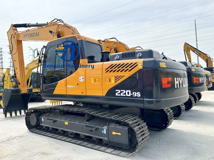 Used Hyundai 220 Excavator