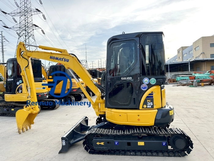 Miniexcavadora Komatsu PC35 usada a buen precio