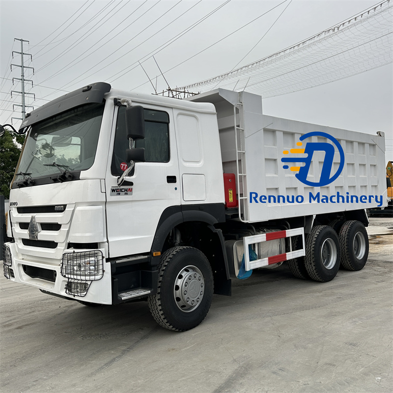 Japan Used 380 HOWO 4×6 Trucks in China