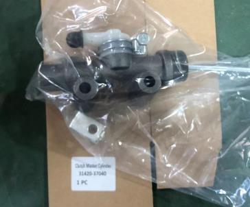 CLUTCH MASTER CYLINDER 3142037040