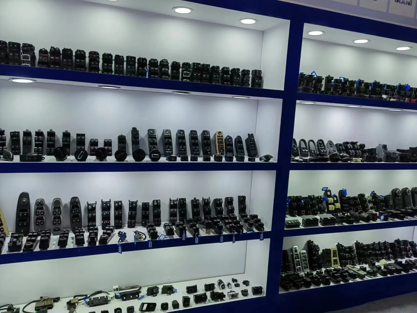 automobile spare parts wholesale suppliers in China