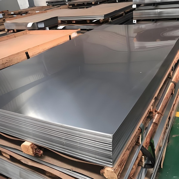 plech z nerezové oceli