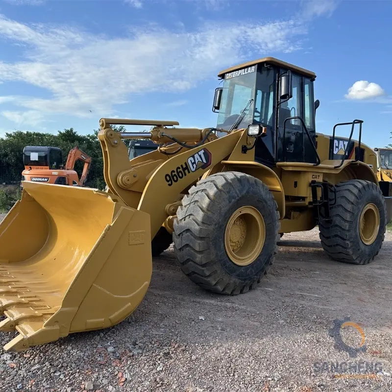 Chargeuse sur pneus Caterpillar d'occasion