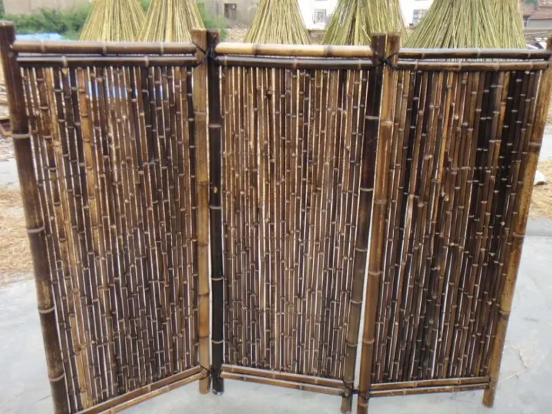 black-bamboo-screen