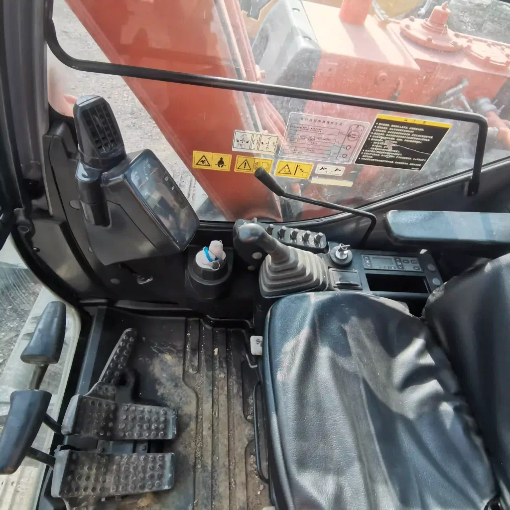 Used Hitachi Zaxis 60 Excavator 10 Used Hitachi Zaxis 60 Excavator