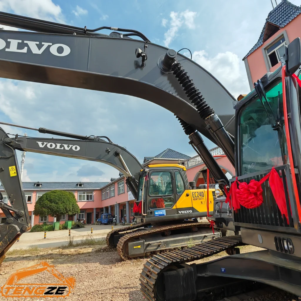Used Volvo EC240 Excavator