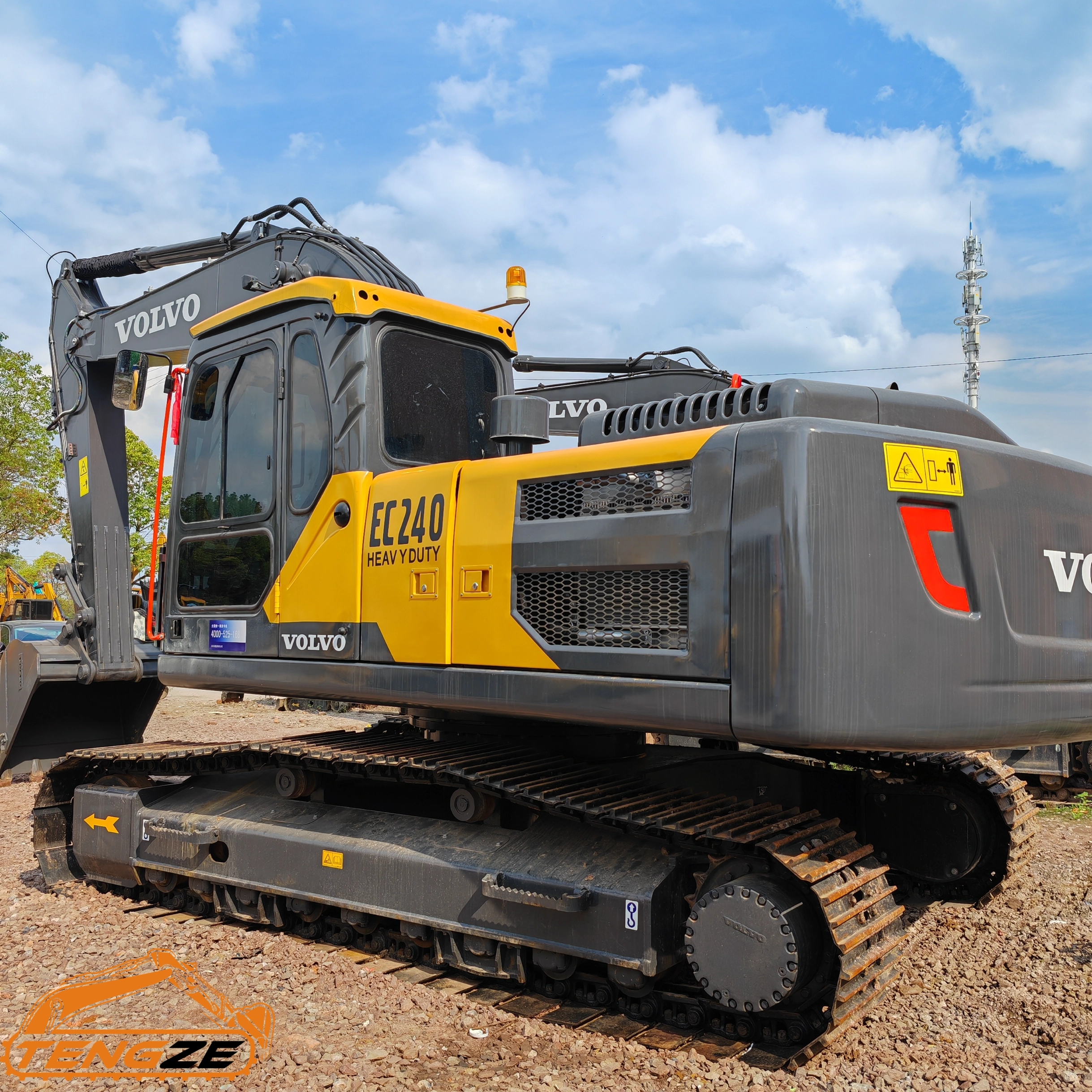 Used Volvo EC240 Excavator