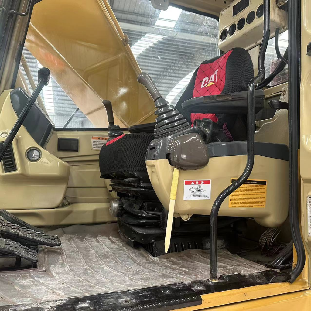 USED MEDIUM EXCAVATOR CAT 320BL