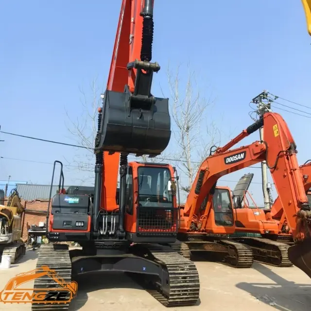 Used Doosan DX225 excavator 3 Used Doosan DX225 excavator