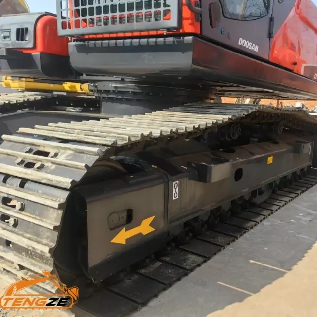 Used Doosan DX225 excavator 9 Used Doosan DX225 excavator