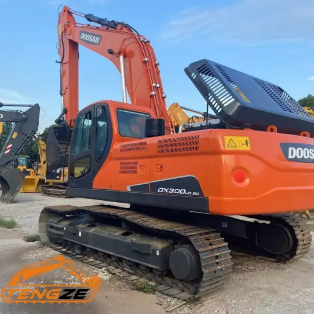 Used Doosan DX300 heavy excavator