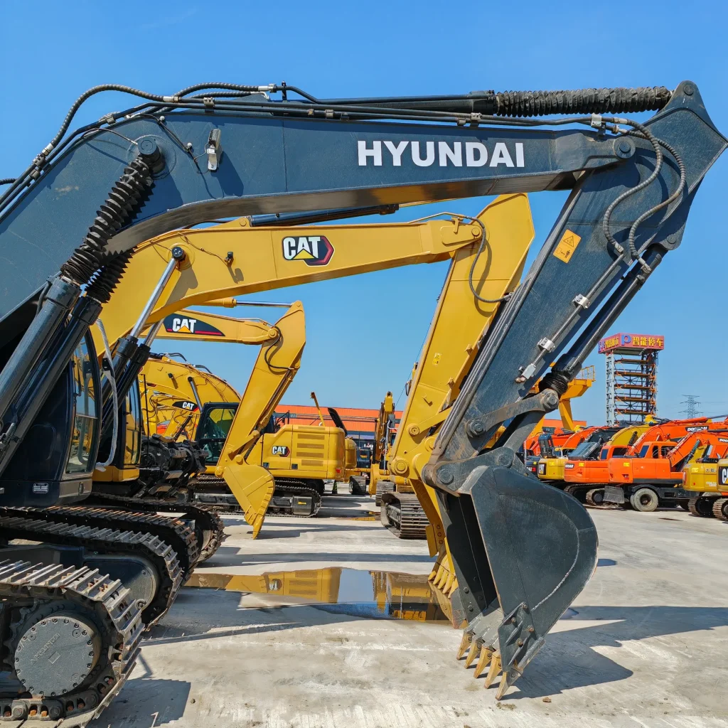 Used 22 Ton Hyundai 220-9s Excavator 3 Used 22 Ton Hyundai 220-9s Excavator