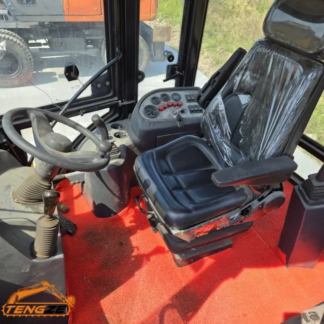 Used JCB 3CX Backhoe 9 Used JCB 3CX Backhoe