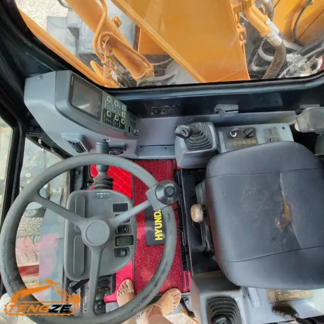 Used Hyundai 150w-7 Wheel Excavator 6 Used Hyundai 150w-7 Wheel Excavator