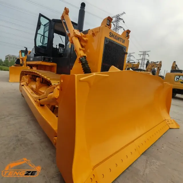 جرافة شانتوي SD32 مستعملة 1 Used Shantui SD32 Bulldozer